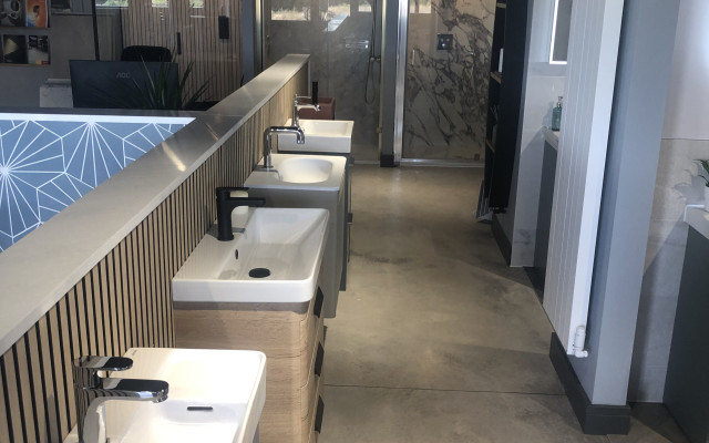 Bathroom Basins and Freestanding Basins